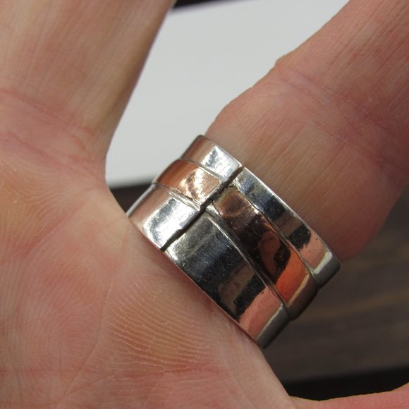 Size 7.5 Sterling Silver Petite Wide Cut Band Ring - Picture 3 of 7